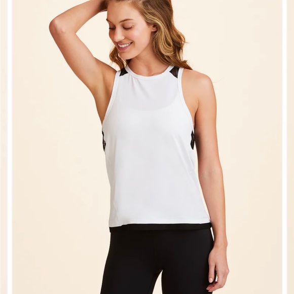 Luxury mesh combo workout top - female founded + run - Picture 2 of 7